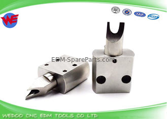MW413613C 3055208 Sodick EDM Parties du câble supérieur guide de tuyauterie unité 3055210