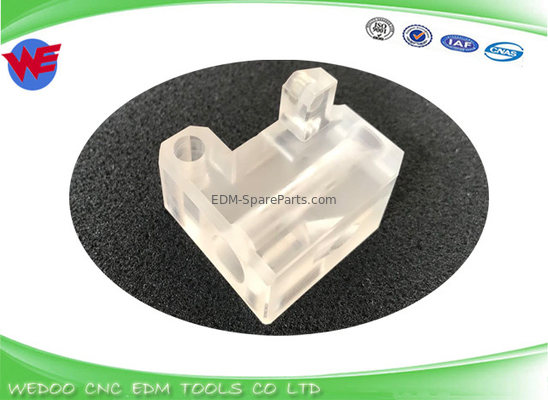 X056C804G51 DK13400 Tête de fin de tuyau Mitsubishi FA EDM Pièces d'usure Guide supérieur du tuyau