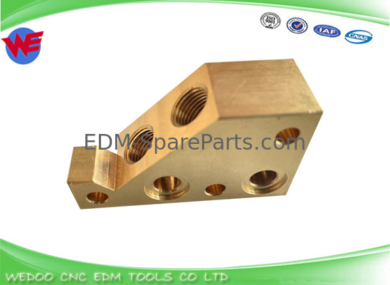 X268D658H01 DK26000 Bloc pour raccordement de tuyaux FA Mitsubishi pièces électriques M8521