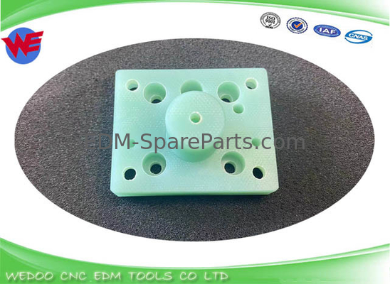 A290-8130-X763 Fanuc Isolator EDM Parties Bloc à réaction inférieur 54*43*10*26MM série a-B