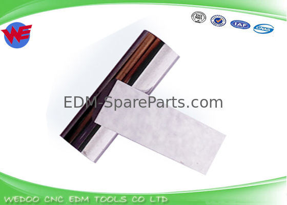 F005 A290-8101-X750 Pièces pour le dispositif EDM Fanuc / contact d'alimentation électrique 23x8x3t
