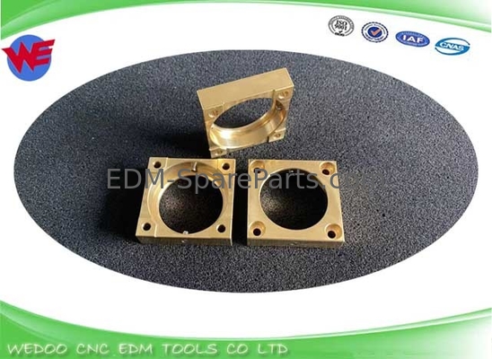 DC08900 X208D528H01 X208D528H02 Porteur de buse Guide Couverture Mitsubishi 46*48MM