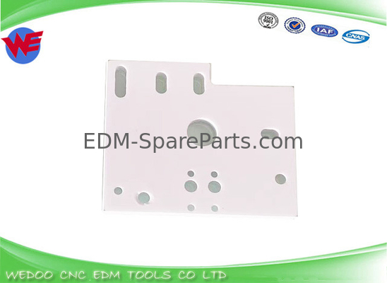 M303 X053C228G52 Plaque en céramique isolante 120*105*11mm