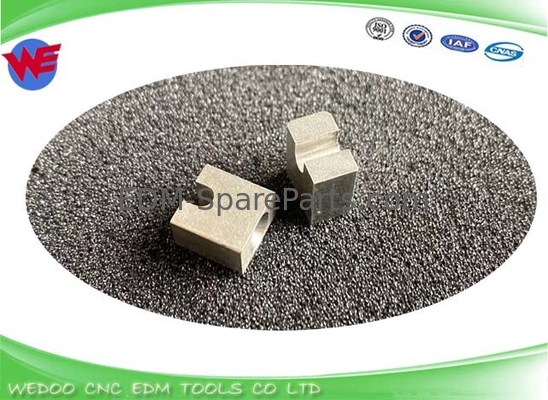 A290-8120-Z782 Électrode détenteur Fanuc EDM pièces détachées 10*10*6mm
