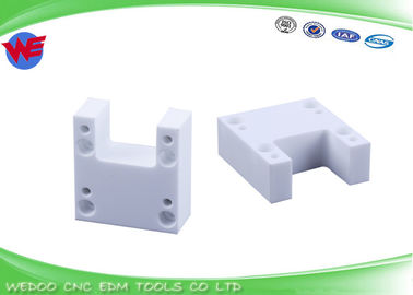 X056C314H01 Pièces électroniques Mitsubishi Plaque d'isolation en céramique inférieure 78*70*30mm M306