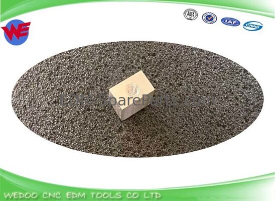 A290-8102-X657 Électrode de coupe selon EDM Fanuc 6*6*10mm