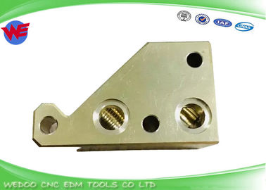 X268D658H01 DK26000 Bloc pour raccordement de tuyaux FA Mitsubishi pièces électriques M8521